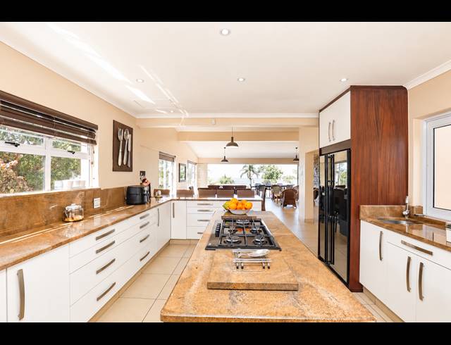 5 BEDROOM HOUSE FOR SALE IN GLENWOOD